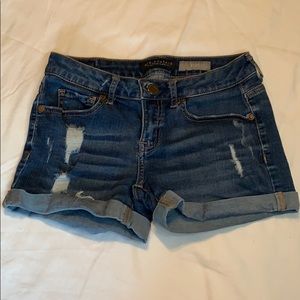 Size 0 Aeropostale Midi Shorts